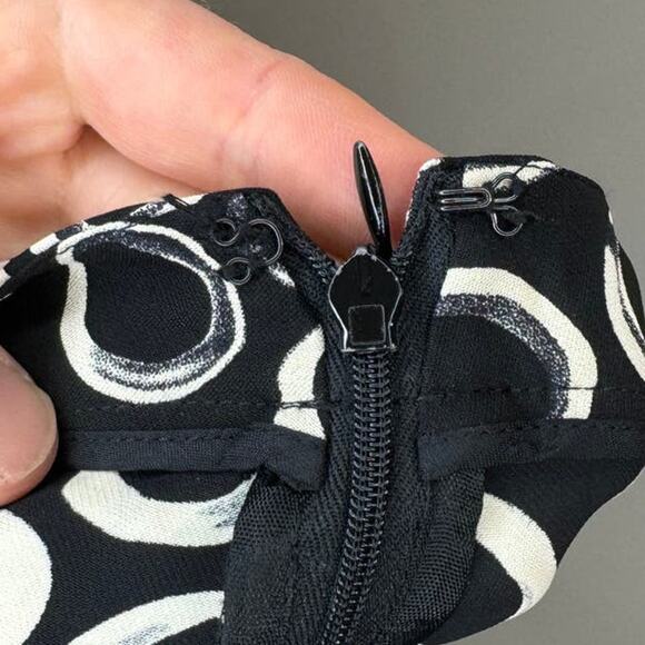 Linda Allard Ellen Tracy Silk Black/White Circle Skirt, Size 6 Petite - Picture 5 of 5